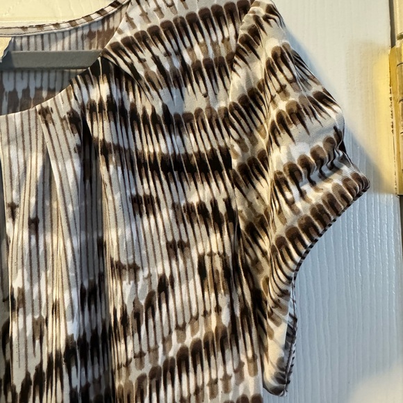 Worthington Women’s blouse - brown, black, white - Petite stretch - Picture 4 of 9